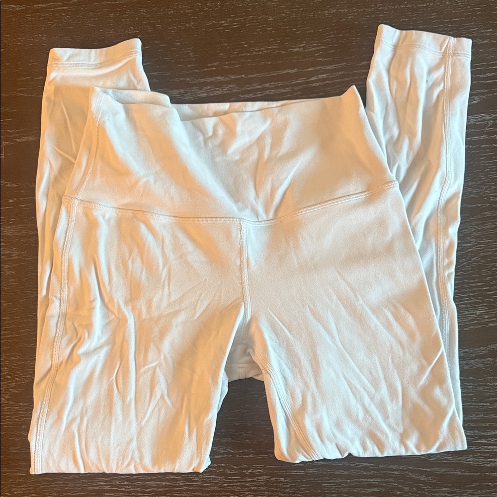 White lululemon leggings